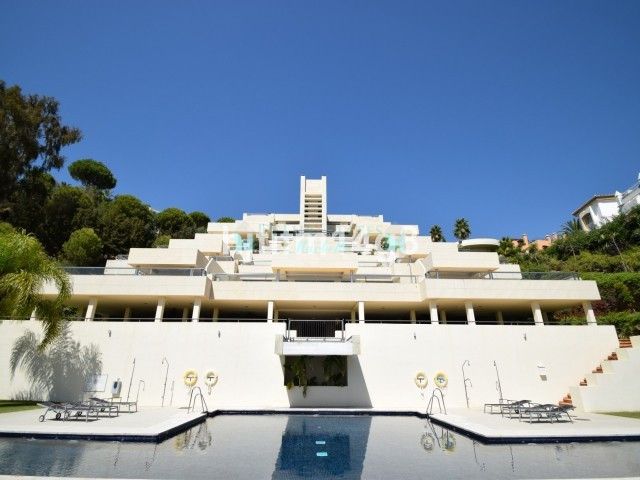 Apartment for sale in Nueva Andalucia