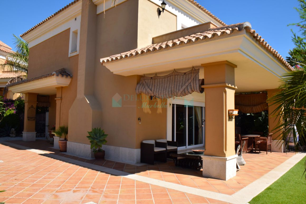 Semi Detached Villa for sale in Santa Clara, Marbella East