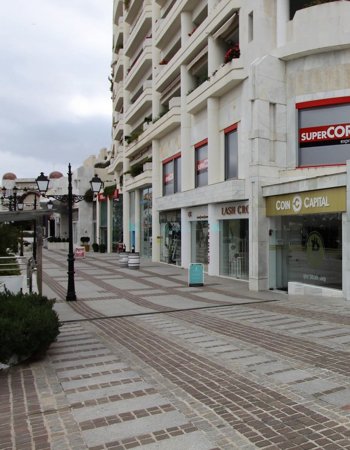 Office for rent in Marbella - Puerto Banus