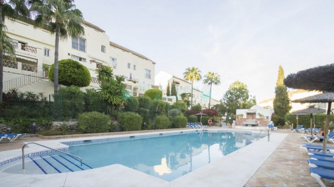 Ground Floor Apartment for sale in Aloha, Nueva Andalucia