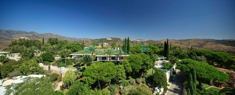 Villa en venta en  Rio Real, Marbella Este