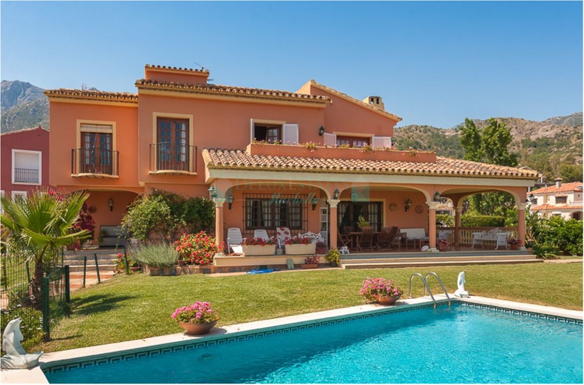 Hotel for sale in Marbella