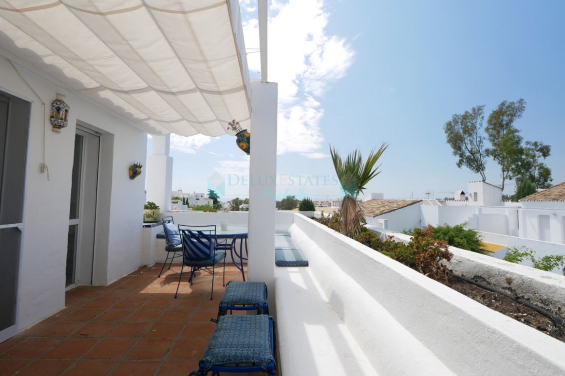 Semi Detached Villa for sale in Atalaya, Estepona