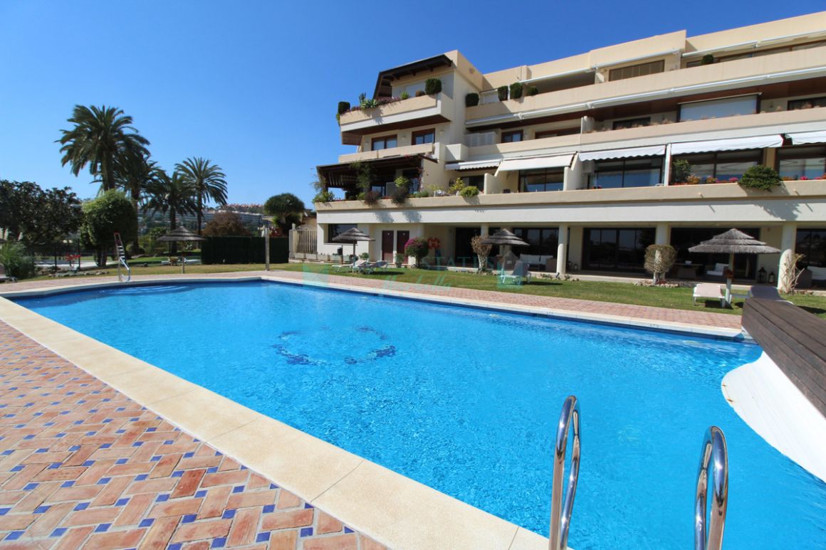 Ground Floor Apartment for sale in Nueva Andalucia