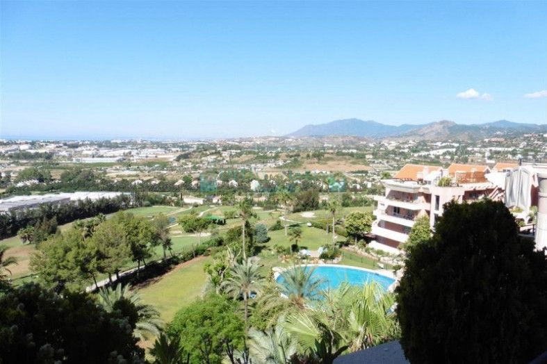 Ground Floor Apartment for sale in Nueva Andalucia