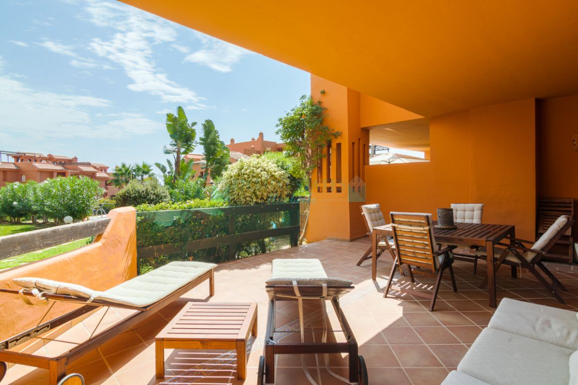 Ground Floor Apartment for sale in Estepona