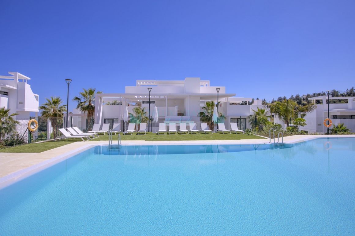 Apartment for sale in Atalaya, Estepona