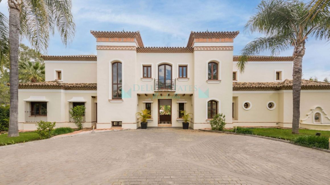 Villa for rent in Nueva Andalucia
