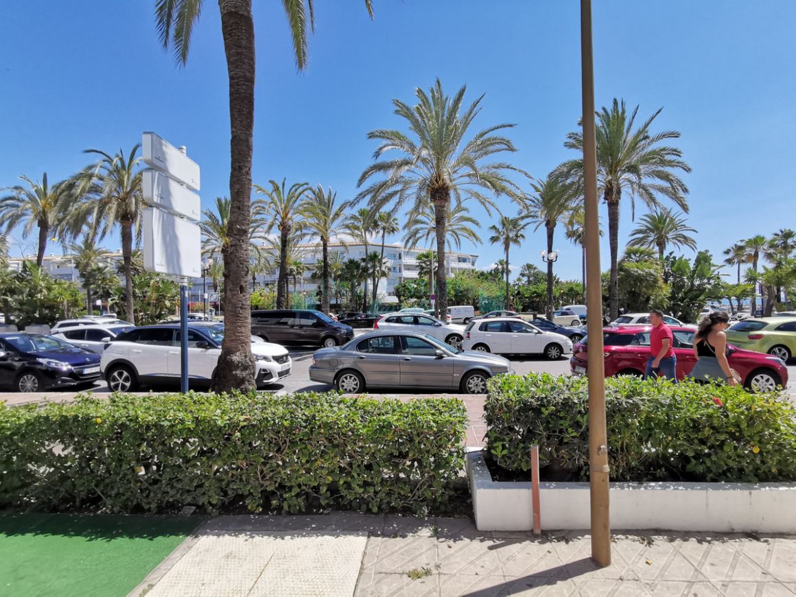 Shopping Centre for sale in Marbella - Puerto Banus
