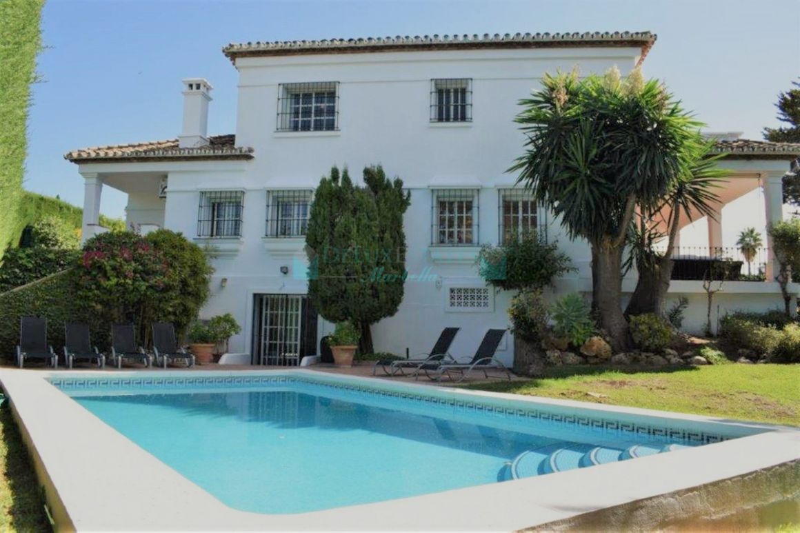 Villa for rent in Nueva Andalucia