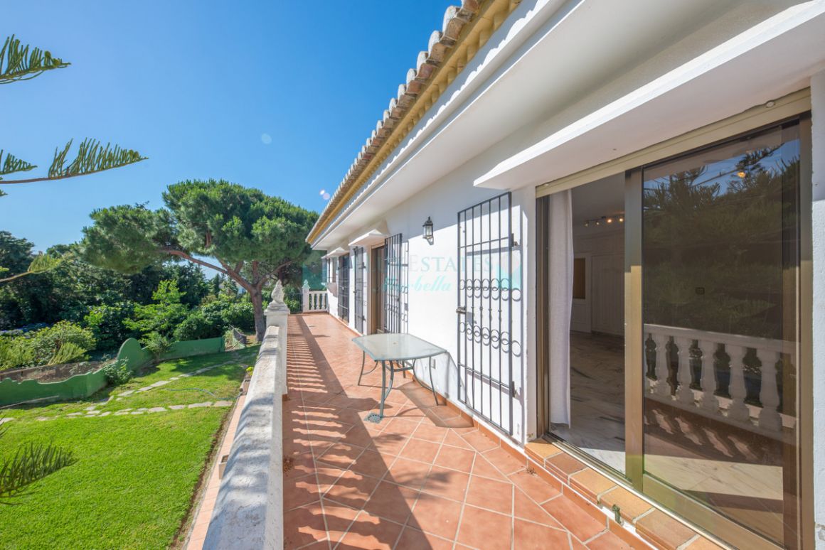 Villa for sale in Elviria, Marbella East
