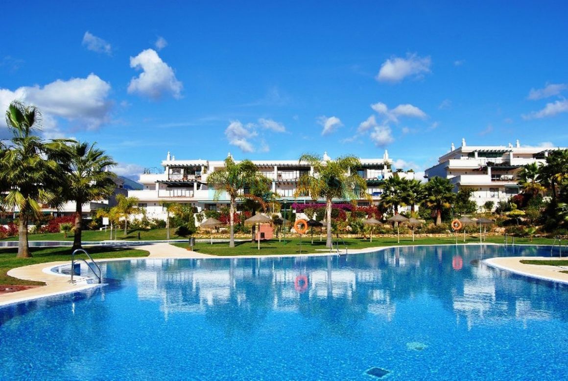 Ground Floor Apartment for sale in Nueva Andalucia