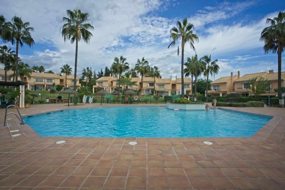 Town House for sale in Benahavis