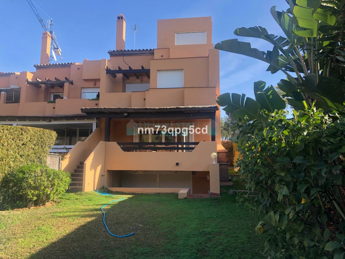 Town House for sale in Marbella Golden Mile