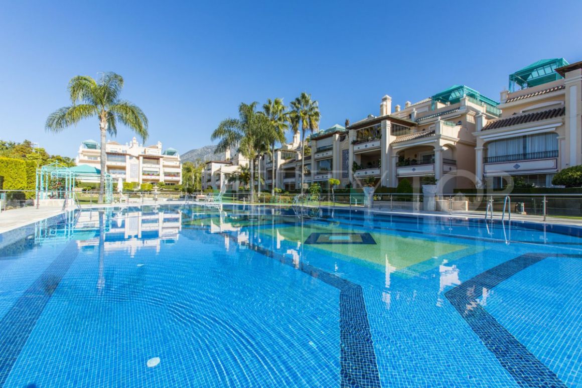 Penthouse for rent in Marbella Golden Mile
