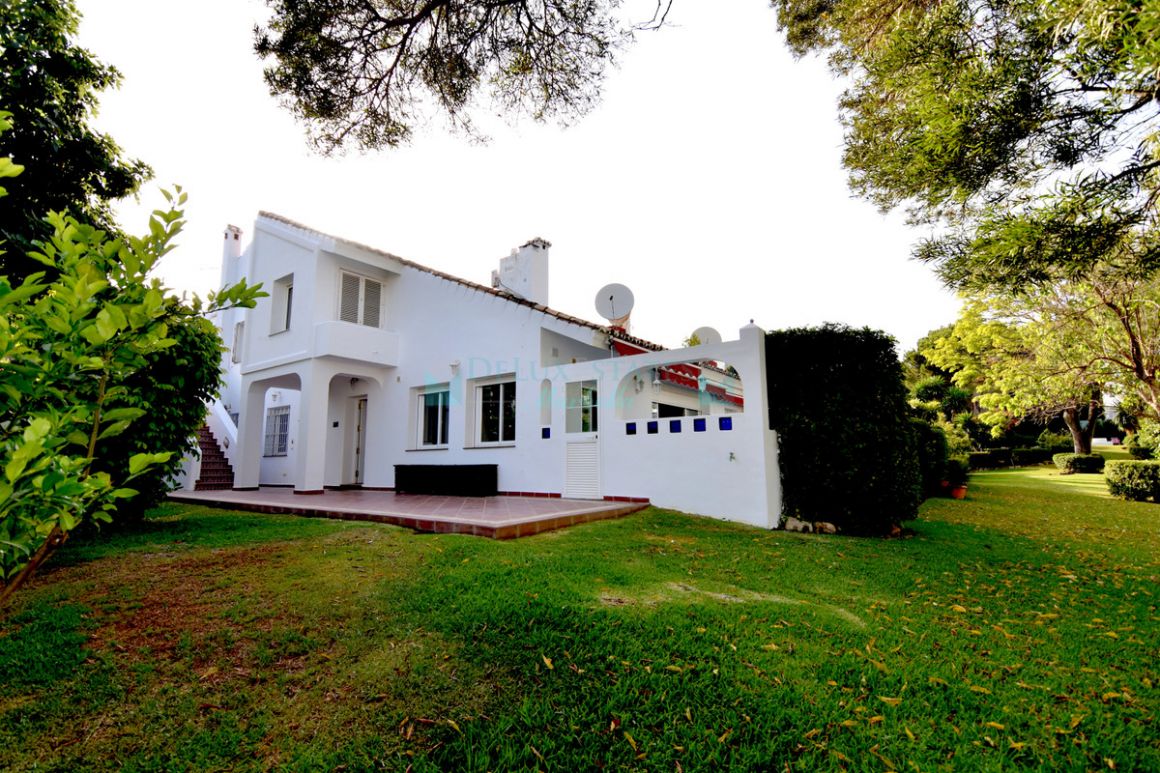 Ground Floor Apartment for sale in Nueva Andalucia