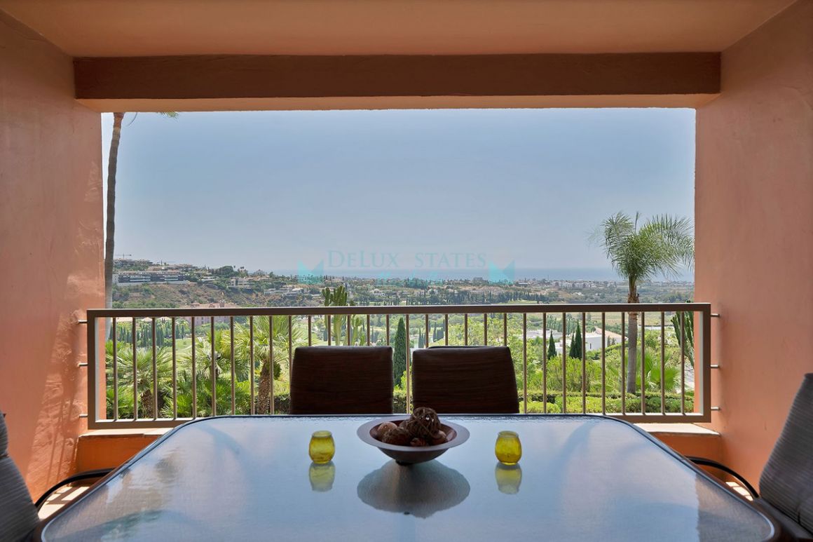 Apartment for sale in Los Flamingos, Benahavis