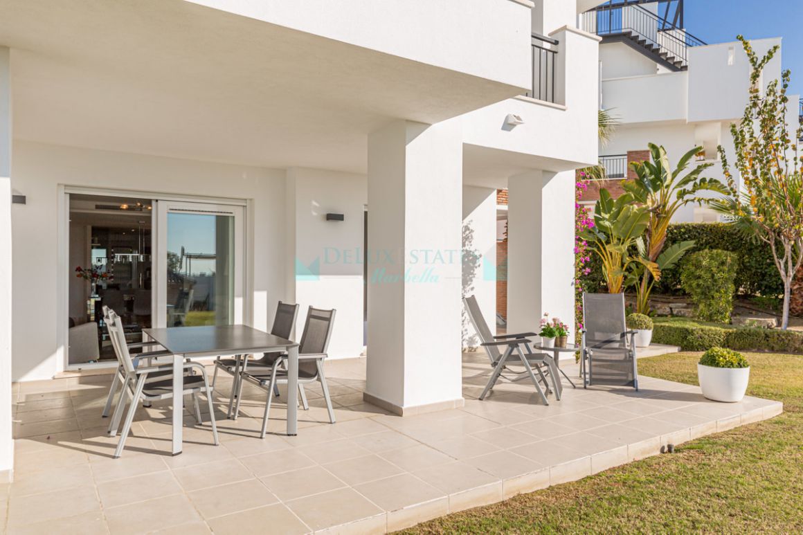 Ground Floor Apartment for sale in Los Arqueros, Benahavis