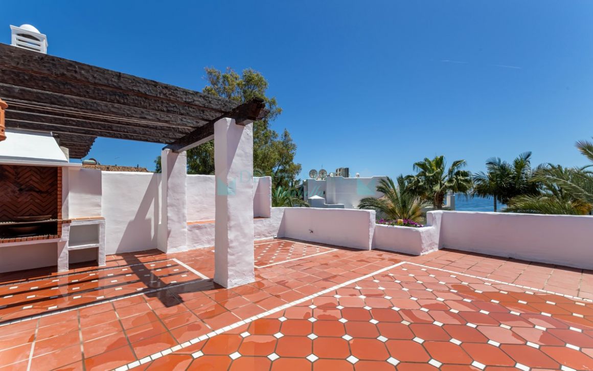 Penthouse for rent in Marbella - Puerto Banus
