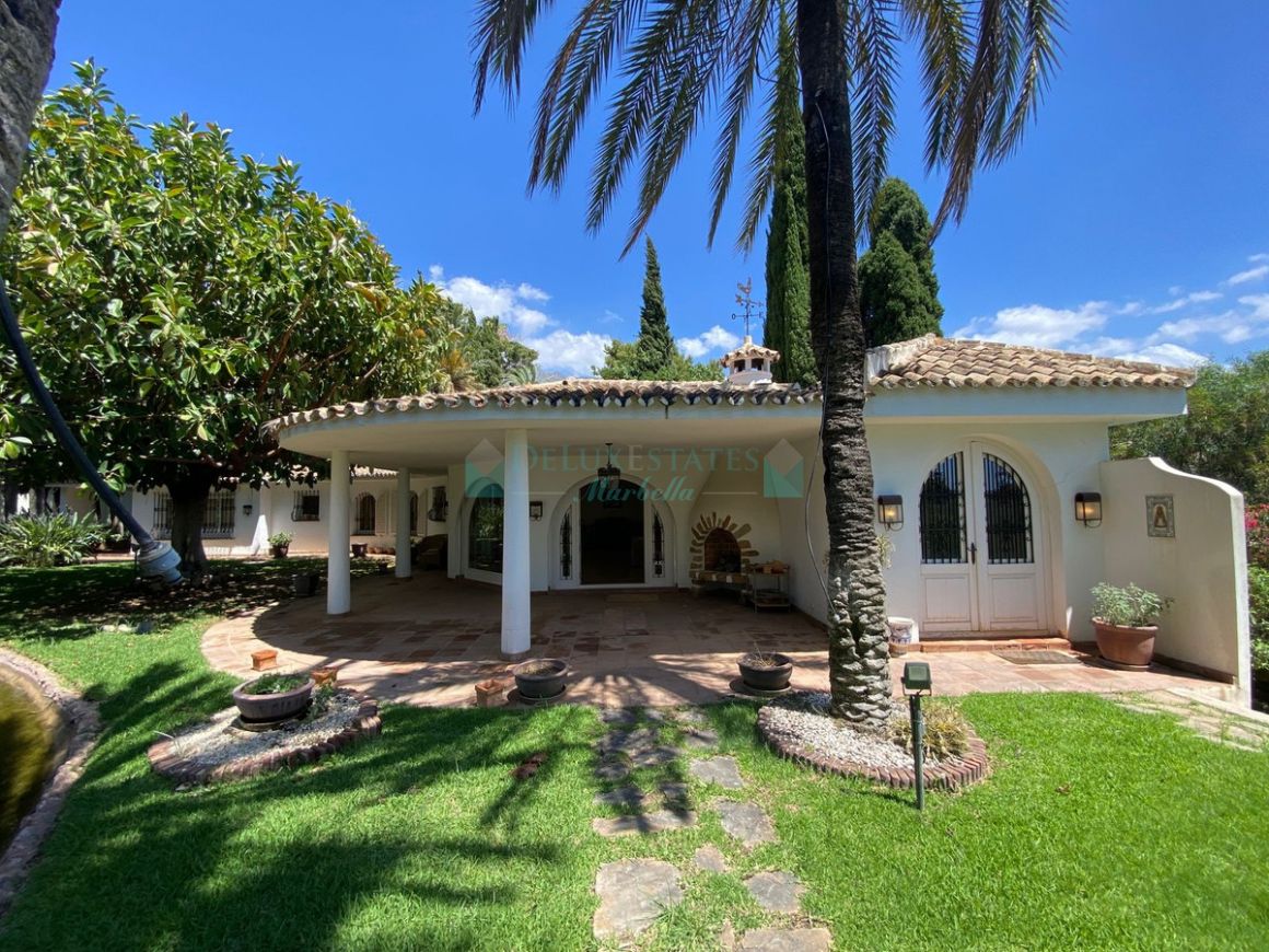 Villa for sale in Nagüeles, Marbella Golden Mile