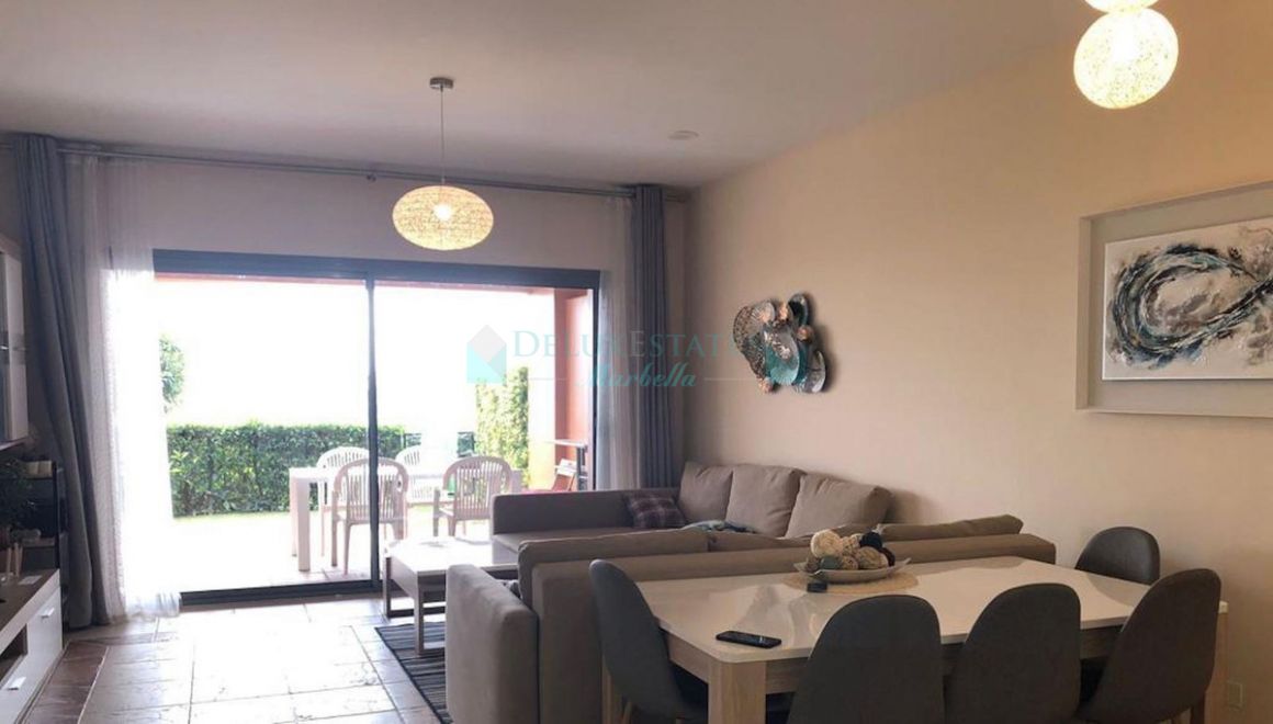 Ground Floor Apartment for sale in Atalaya, Estepona