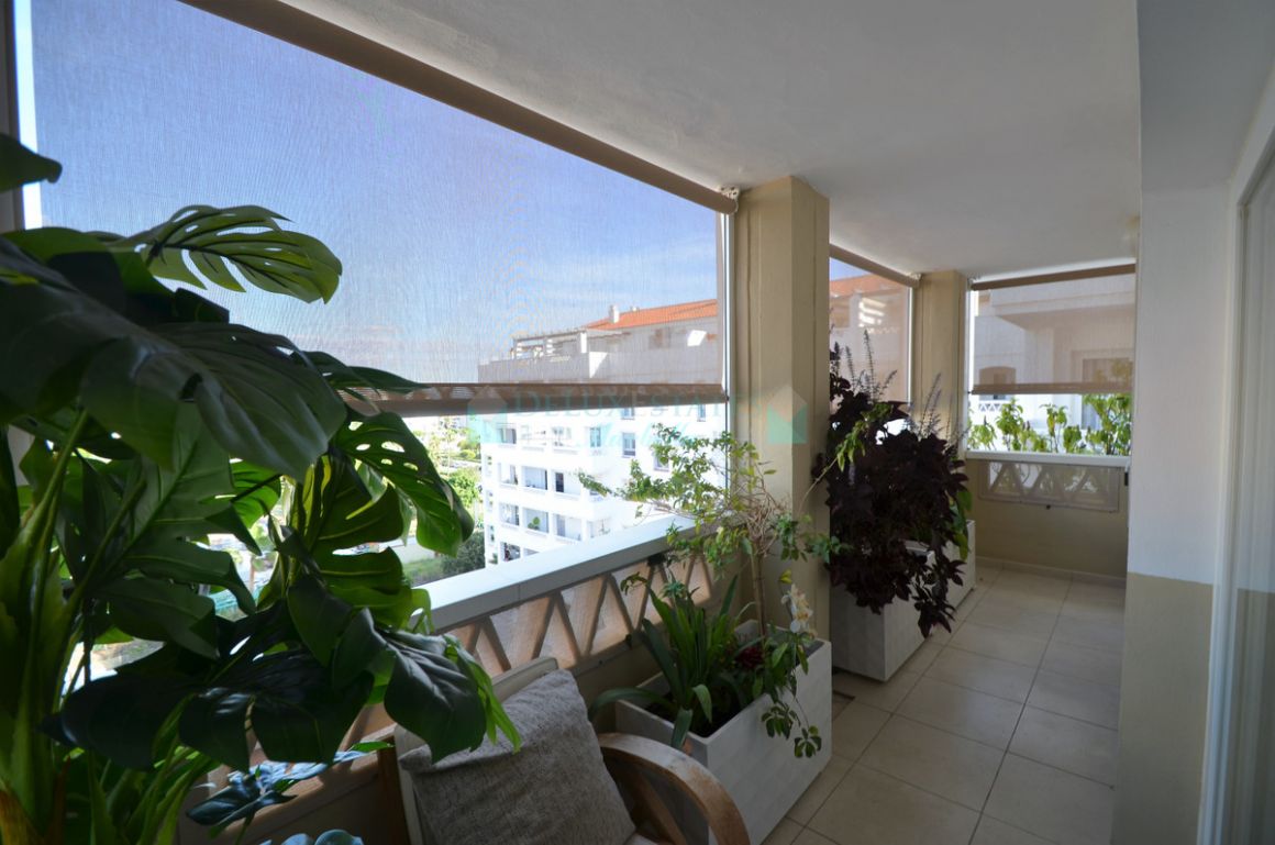 Apartment for sale in Nueva Andalucia