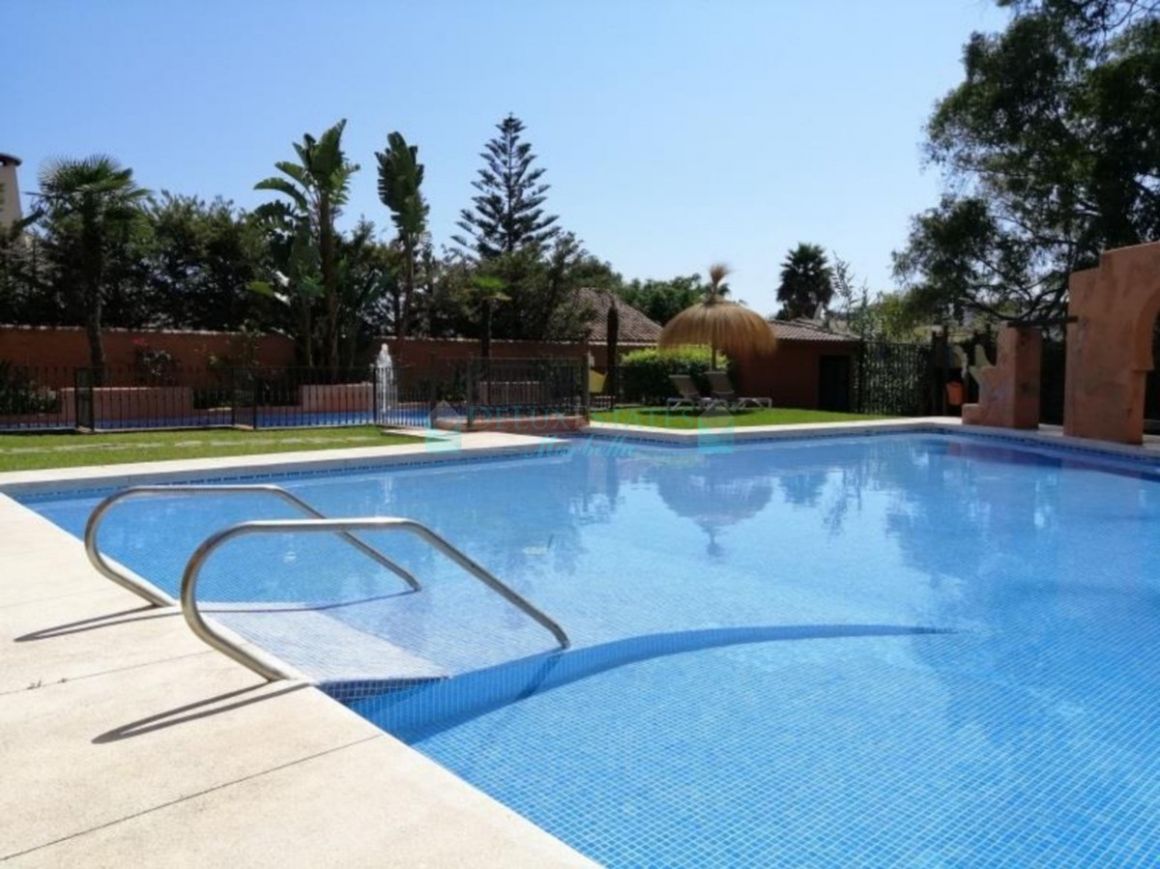 Apartment for sale in Estepona