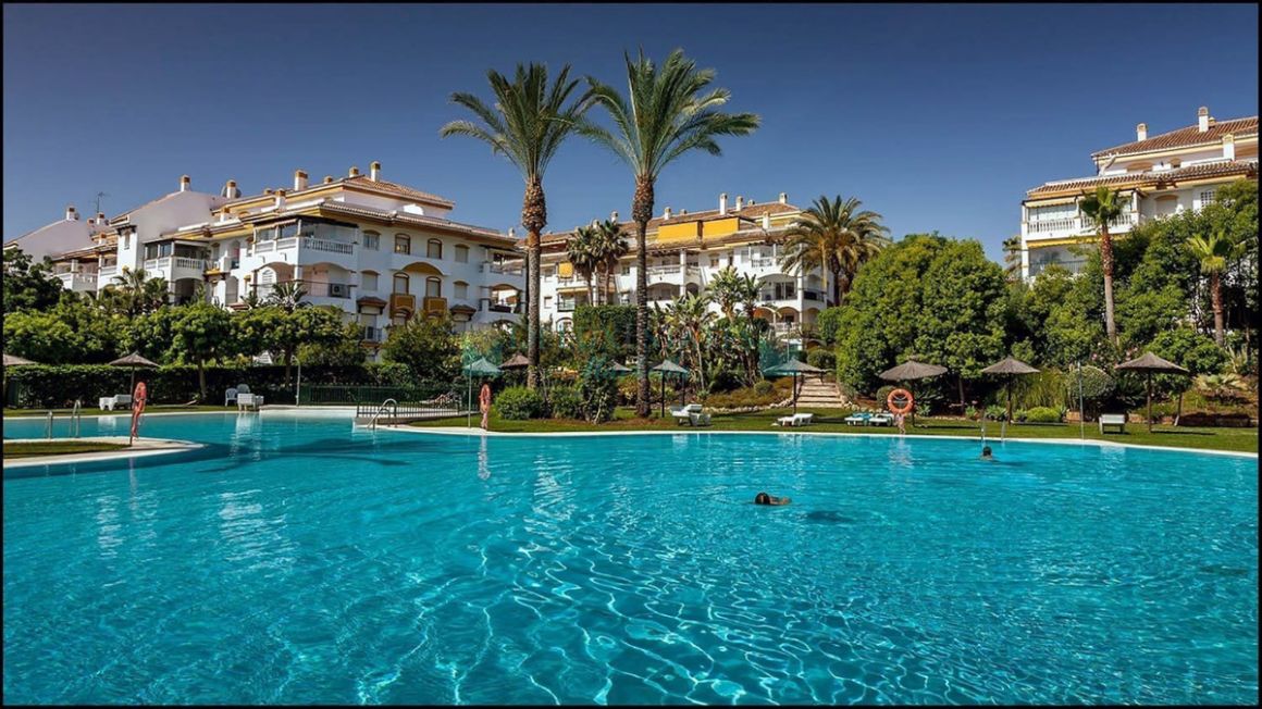 Ground Floor Apartment for sale in Nueva Andalucia