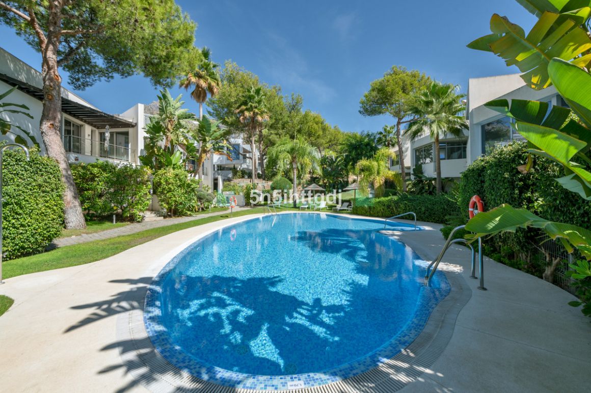 Town House for sale in Marbella Golden Mile