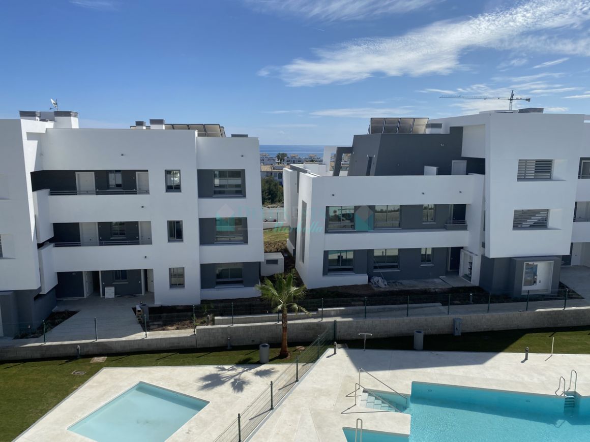 Apartment for rent in New Golden Mile, Estepona