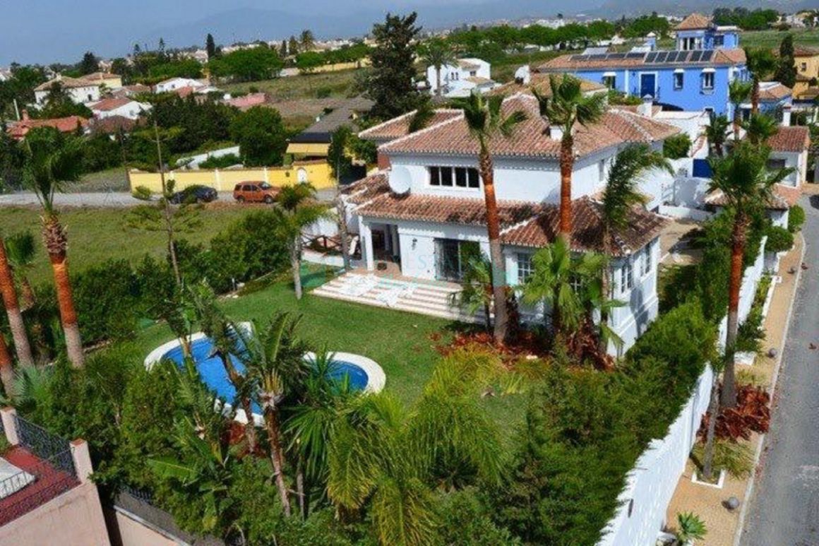Villa for sale in San Pedro de Alcantara