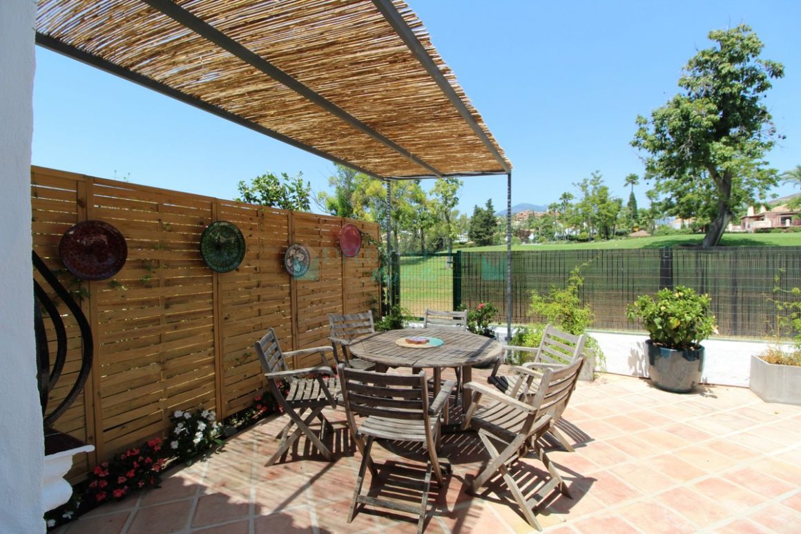 Town House for sale in Nueva Andalucia