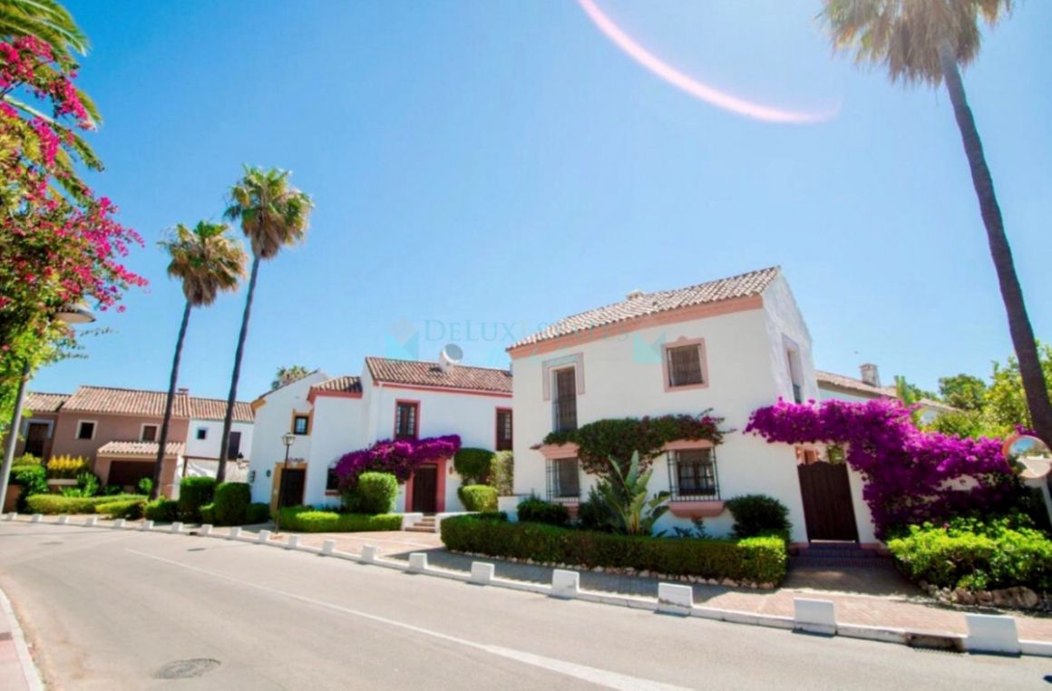 Town House for rent in Guadalmina Baja, San Pedro de Alcantara