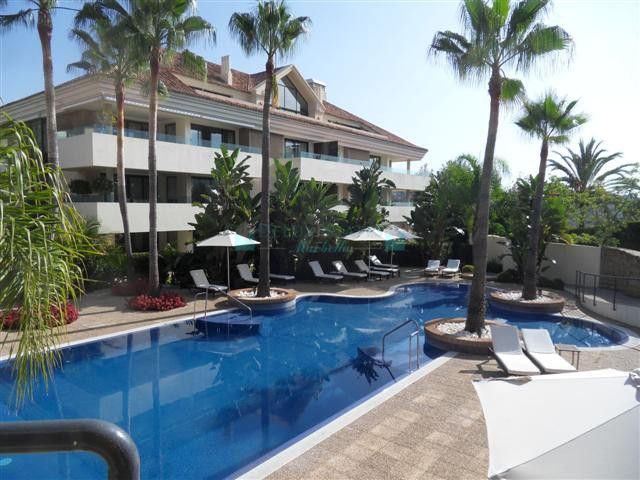 Ground Floor Apartment for rent in Los Monteros, Marbella East