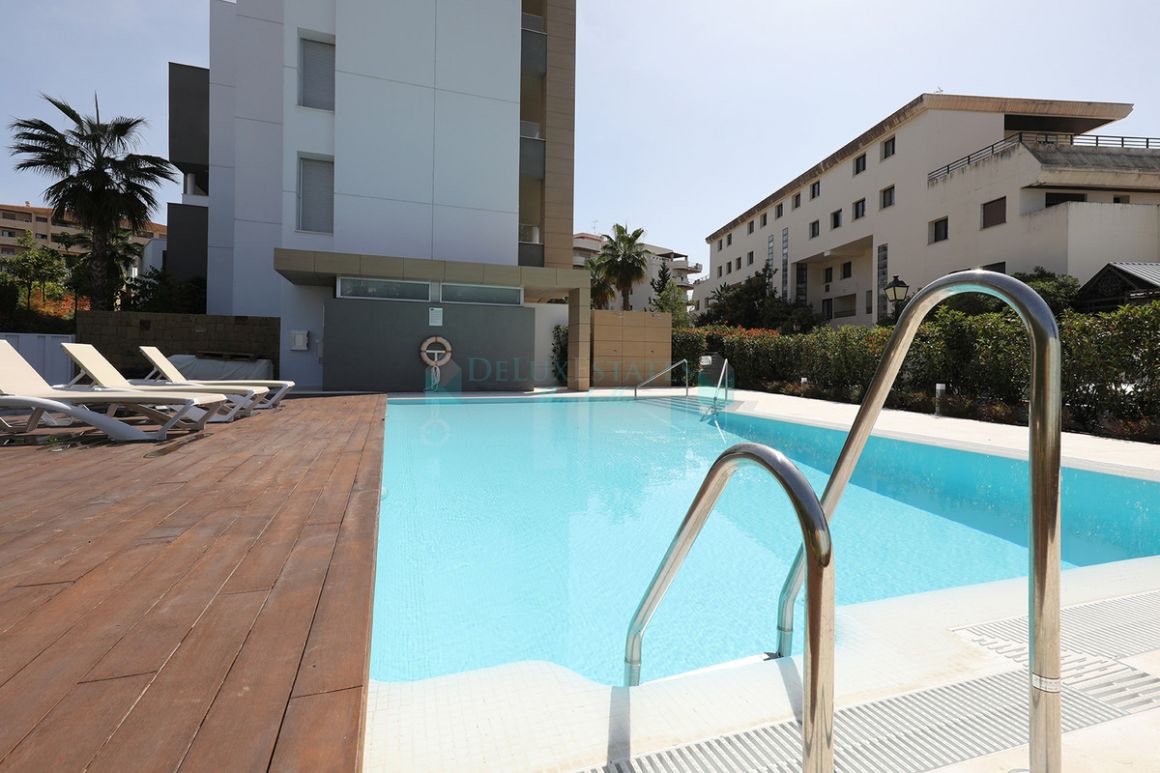 Penthouse for rent in Nueva Andalucia