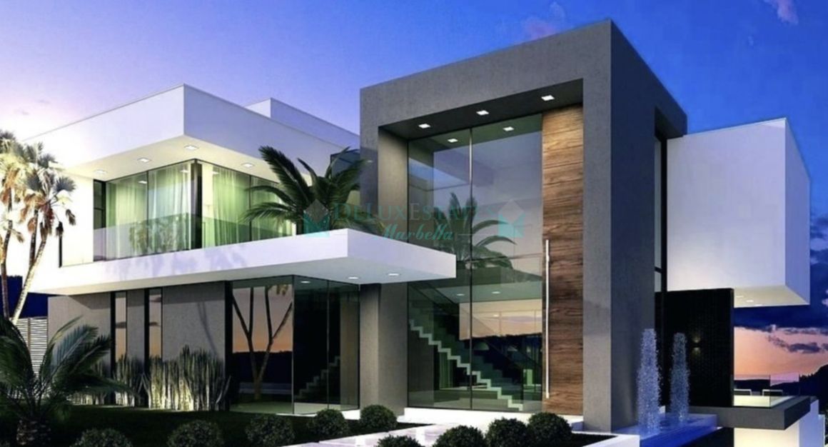 Villa for sale in Estepona