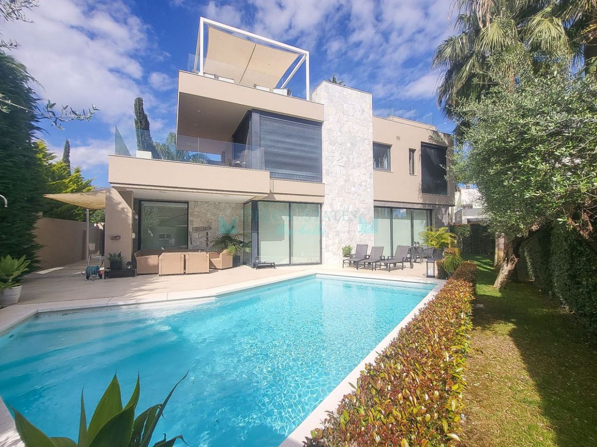 Villa for sale in Marbella Golden Mile