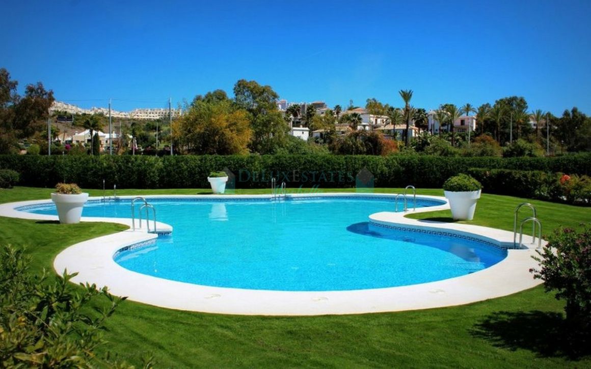 Apartment for sale in Selwo, Estepona