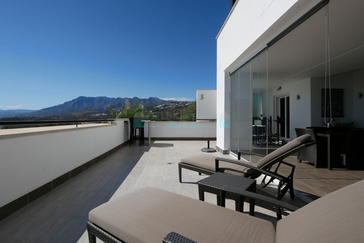 Town House for sale in Santa Clara, Marbella East