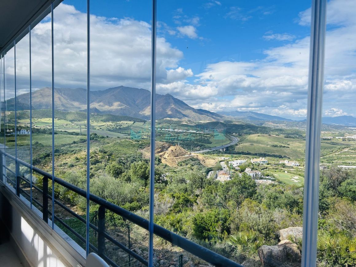 Penthouse for sale in Estepona