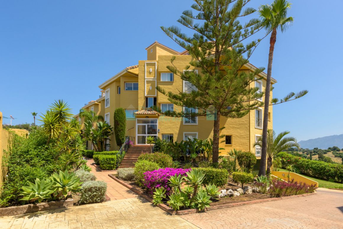 Apartment for sale in Bel Air, Estepona