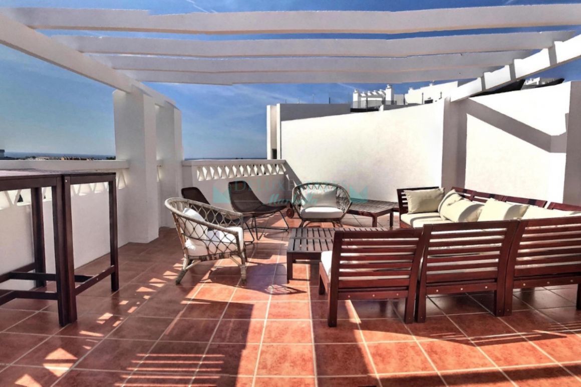 Penthouse for sale in Nueva Andalucia
