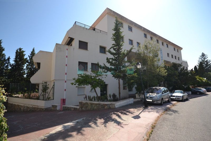 Commercial Premises for sale in Marbella - Puerto Banus