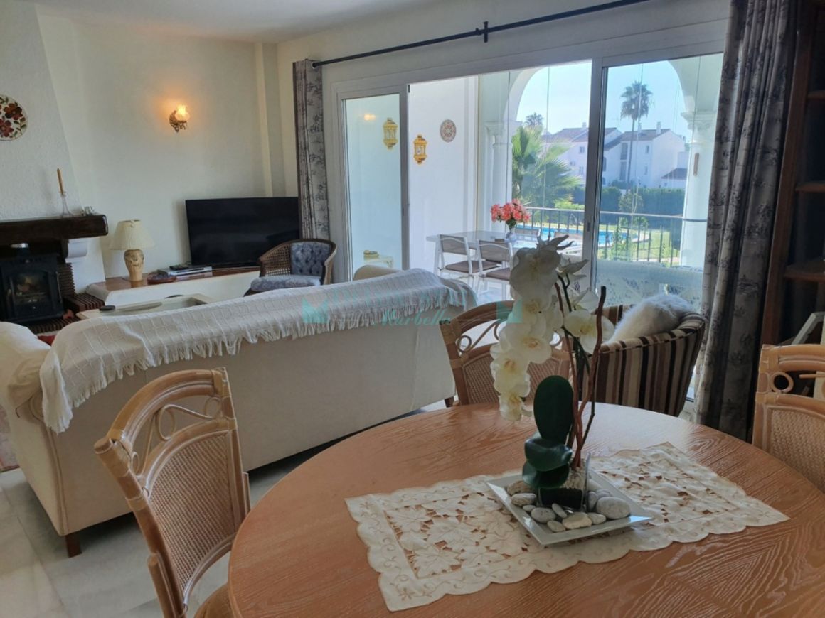 Penthouse for sale in Estepona