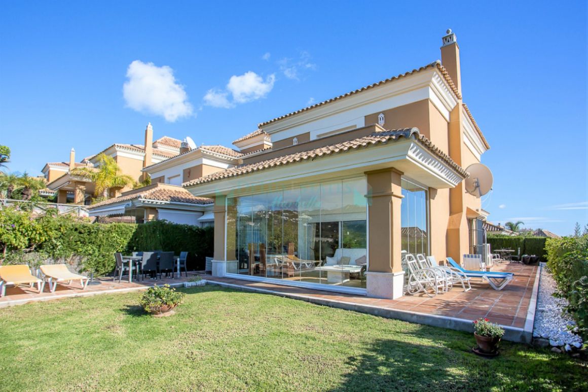 Semi Detached Villa for sale in Santa Clara, Marbella East