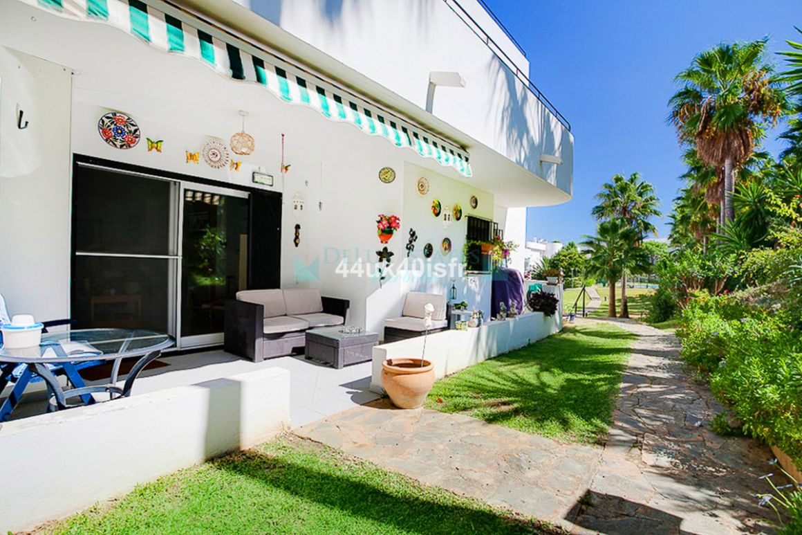 Ground Floor Apartment for sale in Estepona
