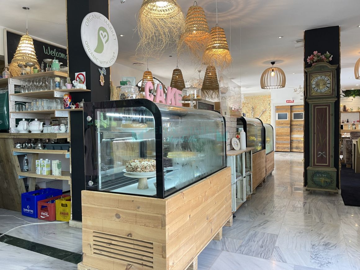 Restaurant for sale in Benamara, Estepona