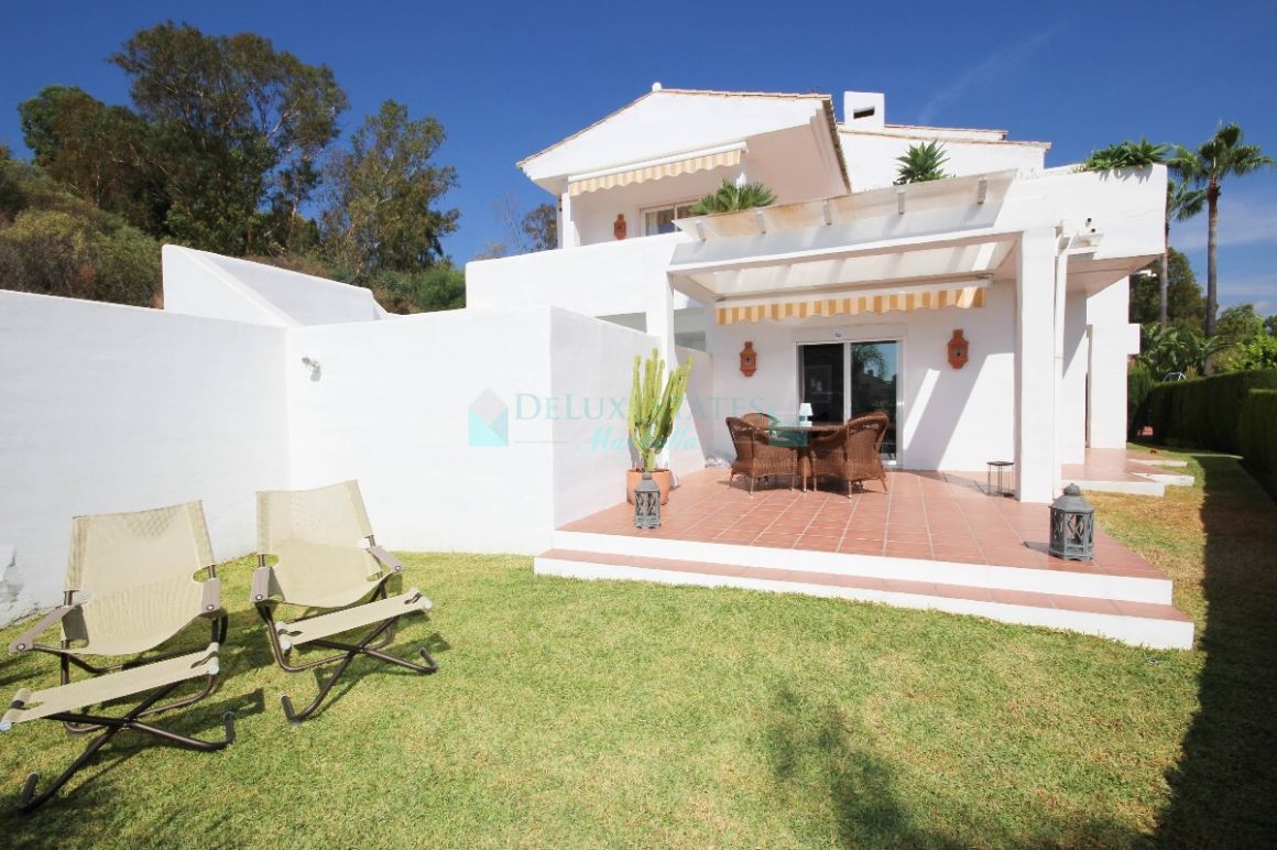 Semi Detached Villa for sale in La Quinta, Benahavis