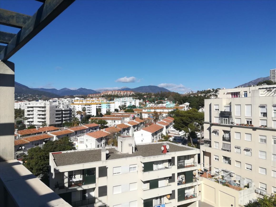 Penthouse for sale in La Campana, Nueva Andalucia