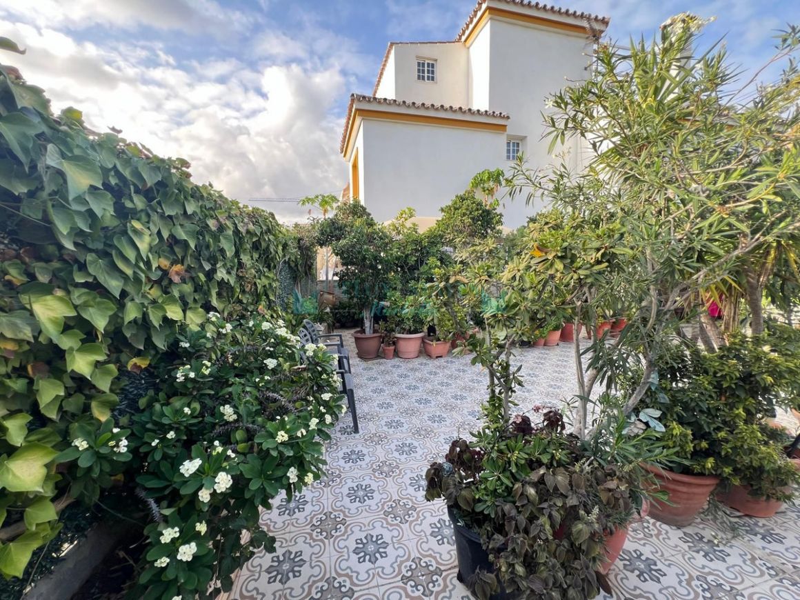 Semi Detached Villa for sale in Estepona